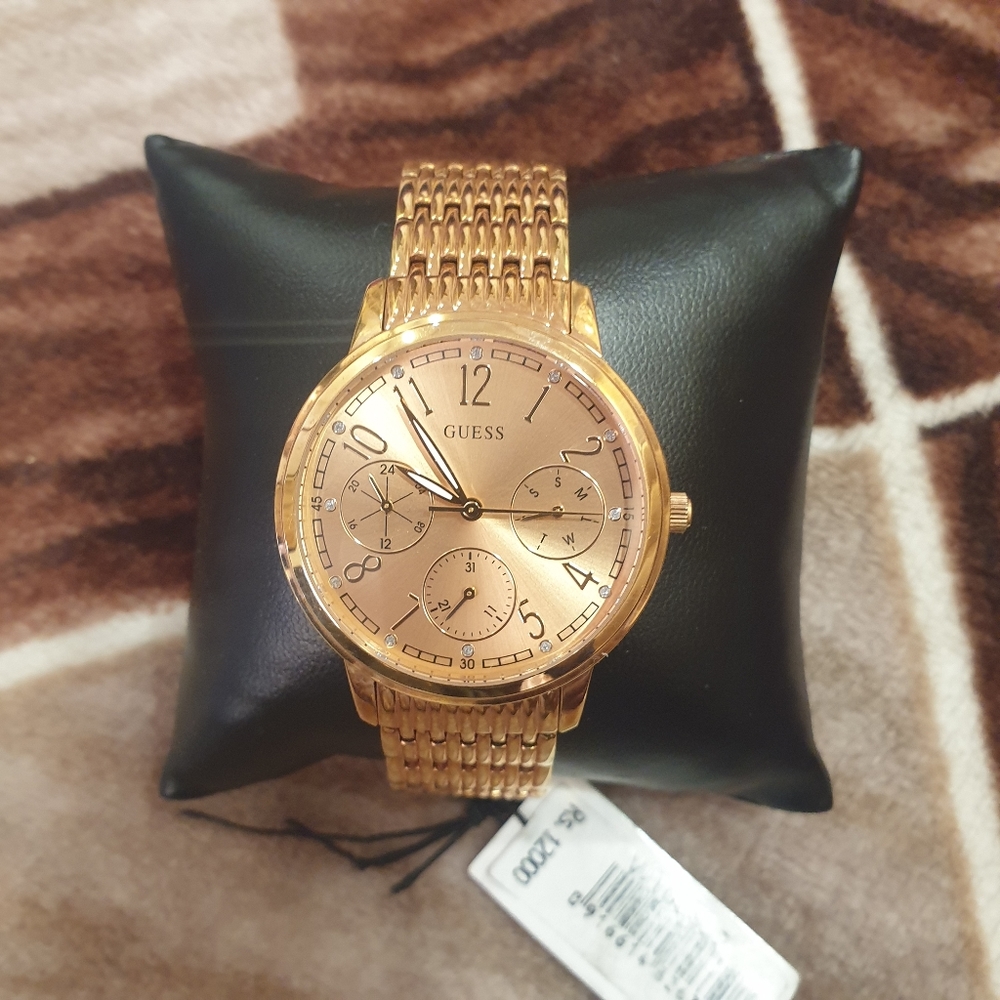 Authentic Guess women watch - Picture 3 of 6
